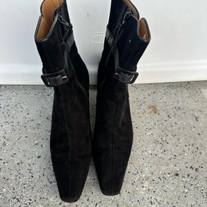 Chic Black Ankle Boots with Buckle Detail